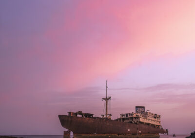 Arrecife- das verrostete Wrack Barco Telamon